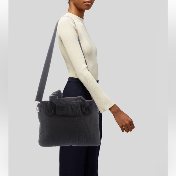 Marc by Marc Jacobs quilted Nylon 15” black handle bag - Picture 3 of 9